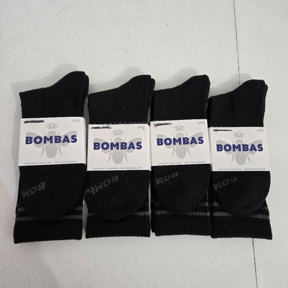 NWT Bombas Black Crew Socks Size Large 4 Pairs Unisex Logo Comfort AntiMicrobial
